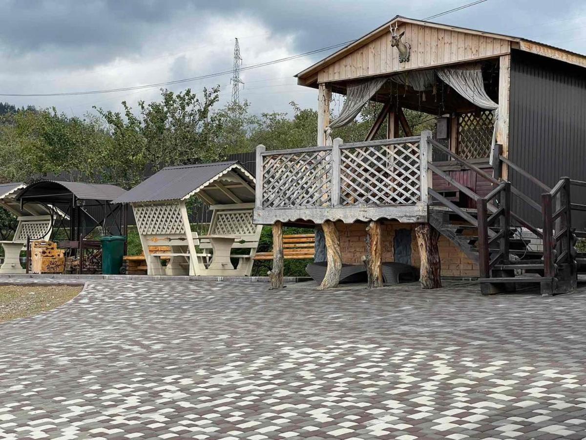 Садиба Кичера Gold Міжгір'я Екстер'єр фото
